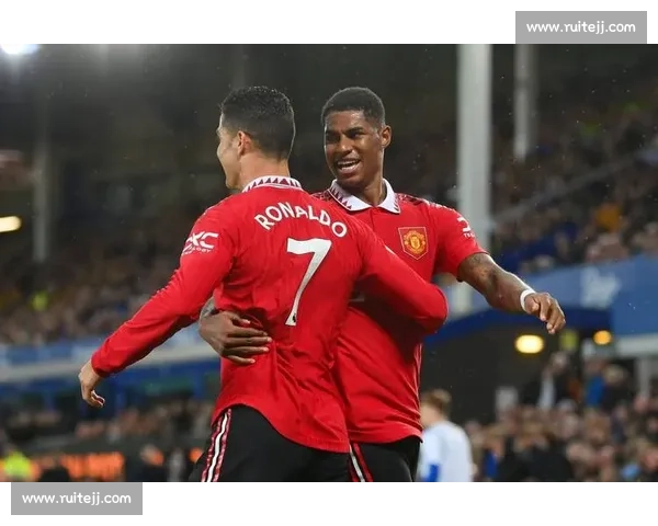 费迪南德点醒拉什福德：别学梅西亨利，佩德罗才是你在巴萨的完美模板