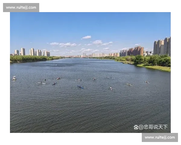 第八届沈阳赛艇公开赛浑河开赛 中外健儿逐浪 “最美静水赛道”