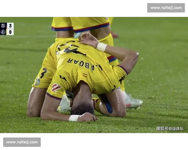 费迪南德点醒拉什福德：别学梅西亨利，佩德罗才是你在巴萨的完美模板