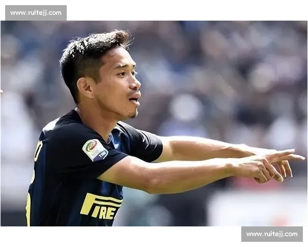 十年相拥:阿吉雷与长友佑都的足球羁绊