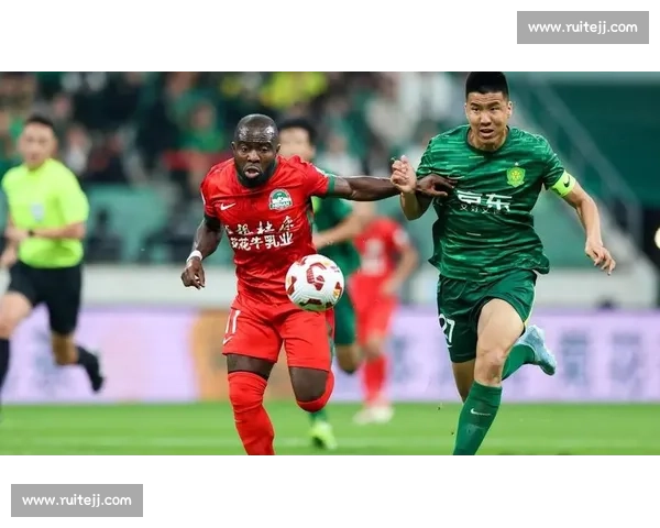 阿奇姆彭澄清踩队徽争议：与南基一战术分歧终致将帅失和